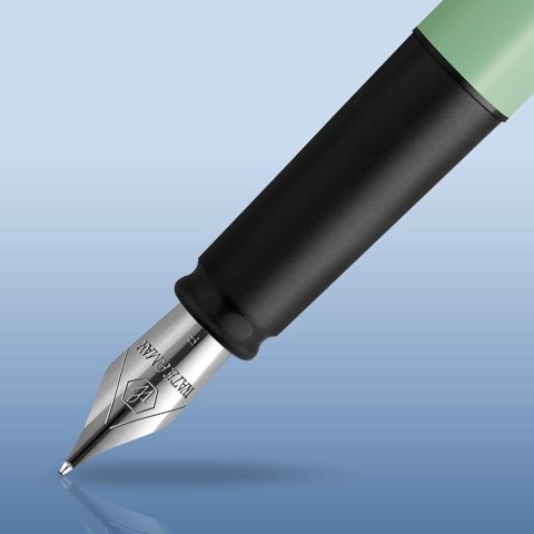Waterman Allure Kırmızı CT Dolma Kalem F Uç 2068194